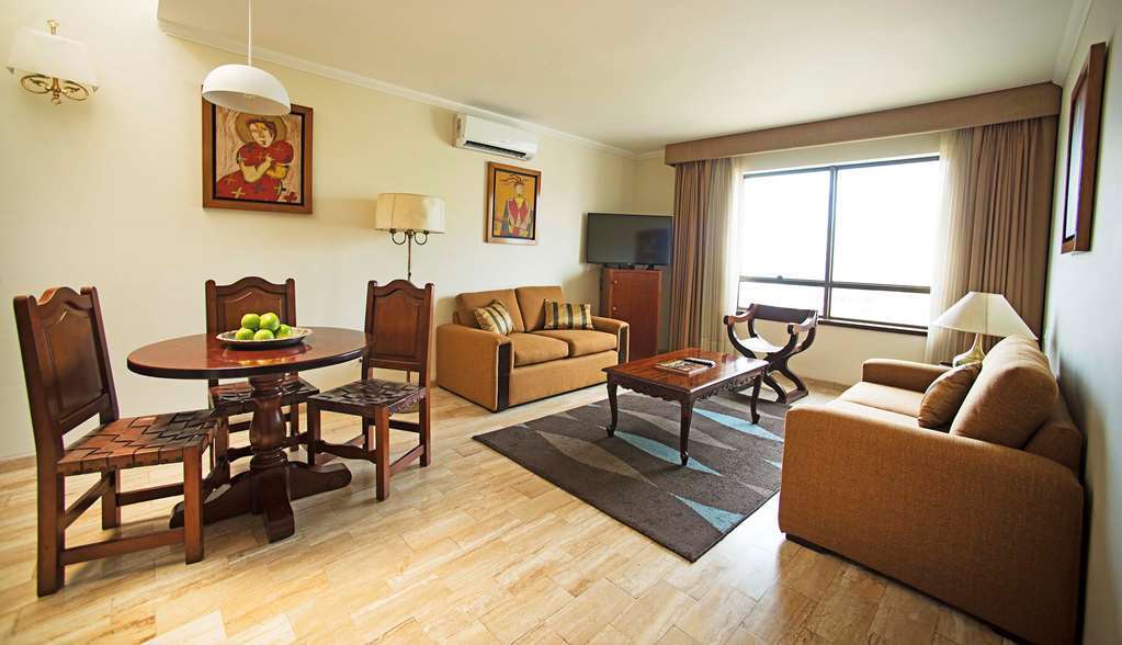 La Hacienda Miraflores Hotel 4*